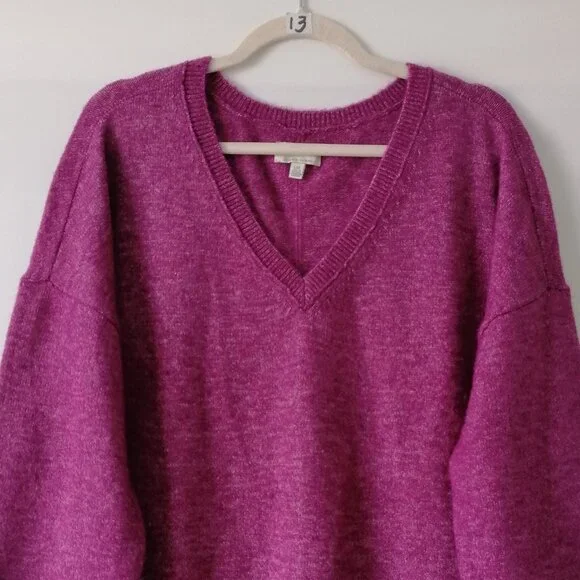 Lucky Brand Women's Raspberry V-Neck Drop Shoulder Pullover Sweater Size Large - Picture 2 of 7